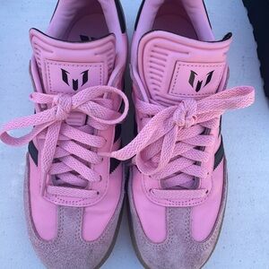 Adidas Women's Pink and Black Sneakers